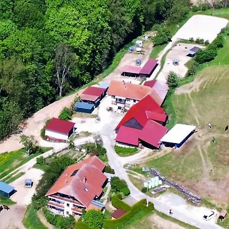 Pferdehof Doersam Séjour à la ferme *